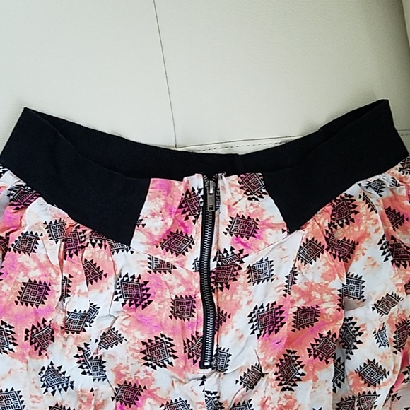 Aztec pants - Picture 2 of 3